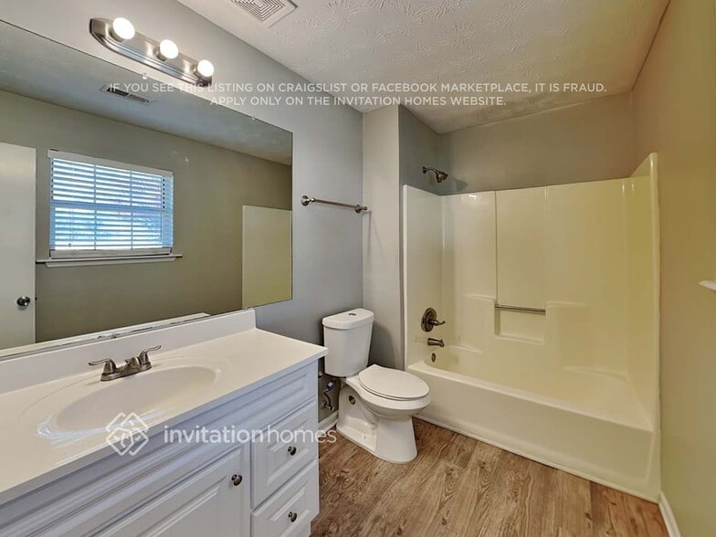 Building Photo - 60 Melton Way