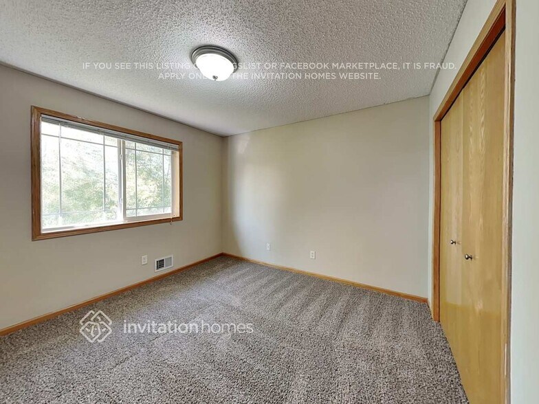 Building Photo - 828 Bridle Creek Dr