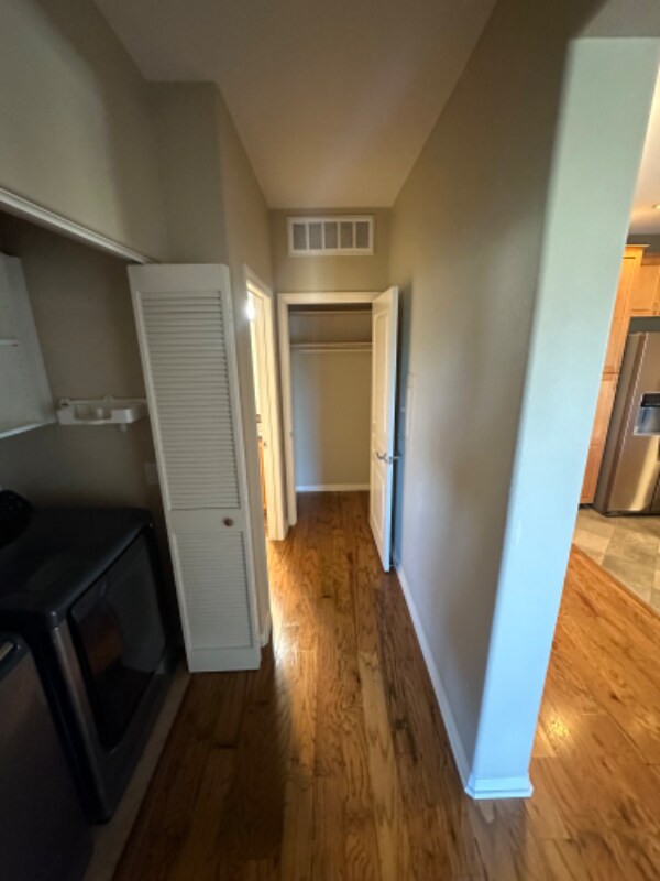 Building Photo - 3857 Pell Pl