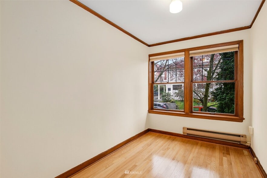 Building Photo - 400 Boylston Ave E