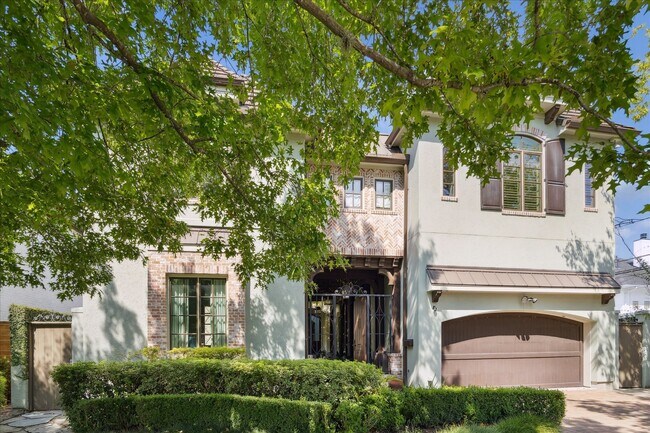 Building Photo - 4800 Palm St