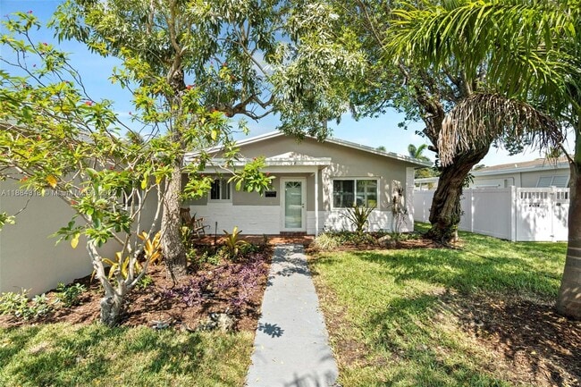Building Photo - 838 NW 10th Ave