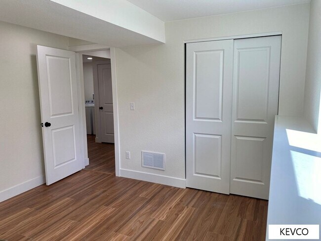 Building Photo - Tastefully Renovated Home!