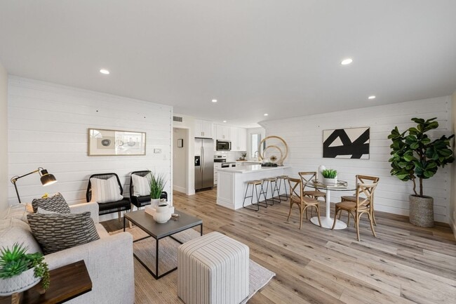 Building Photo - 212 Orange St