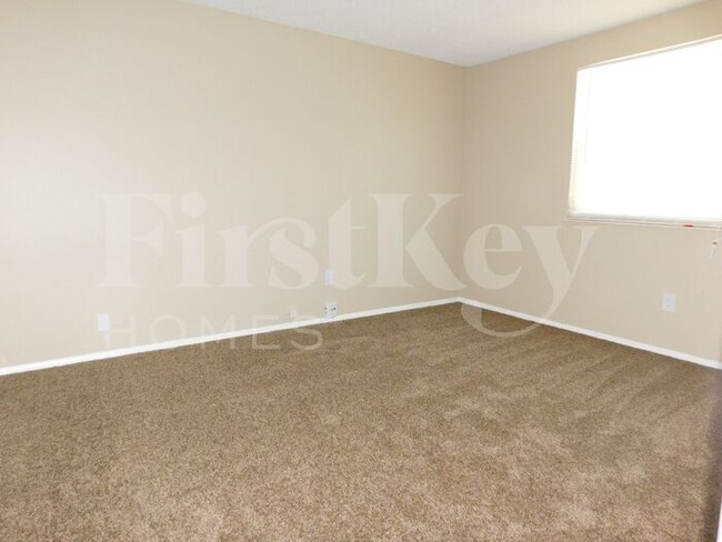 Building Photo - 7076 Autumnhill Ln