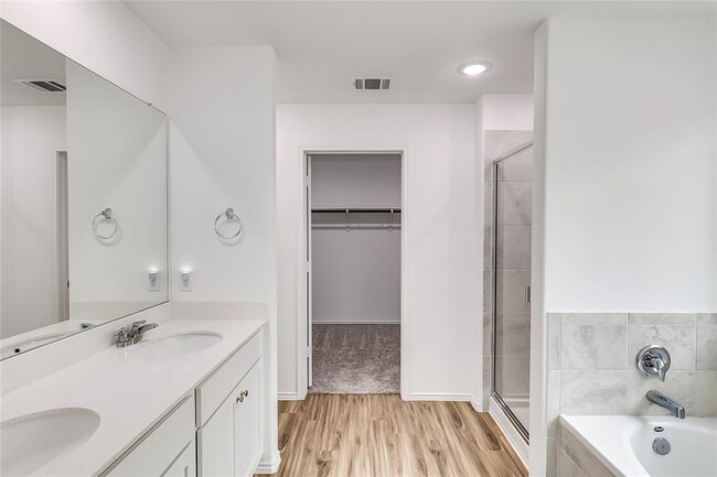 Building Photo - 1641 Catahoula Dr