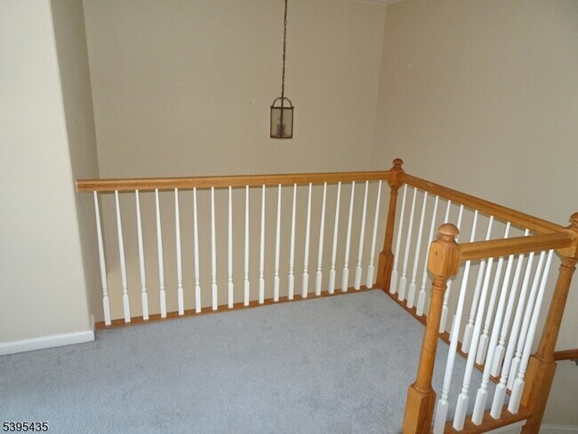 Building Photo - 112 Limerick Ln