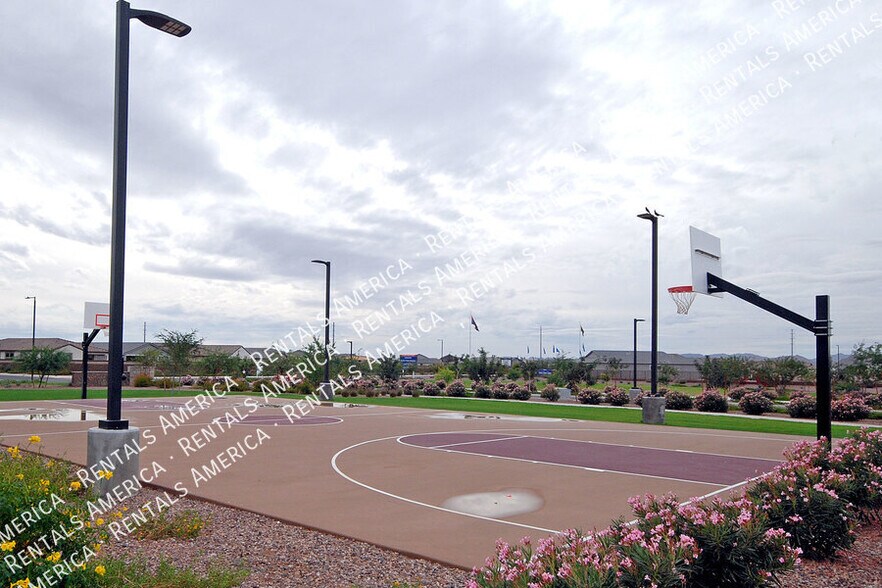 Building Photo - 3489 E Ridley Rd