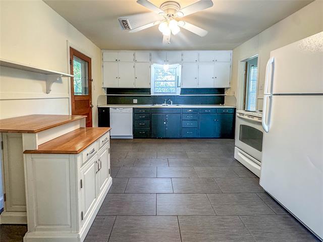 Building Photo - 1420 Broadway St