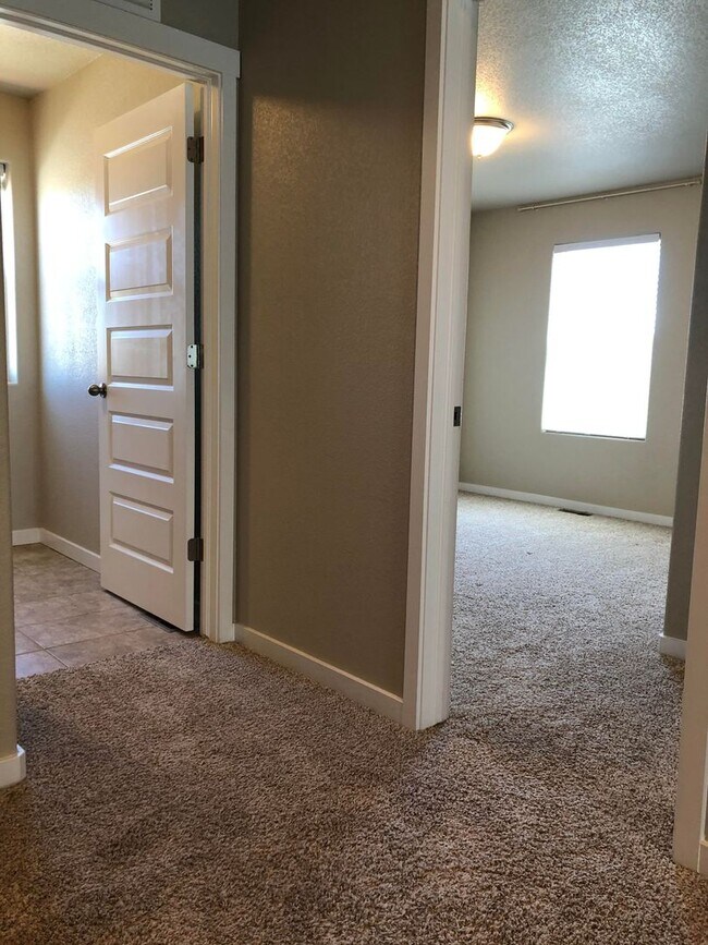 Building Photo - 6996 Tullamore Dr