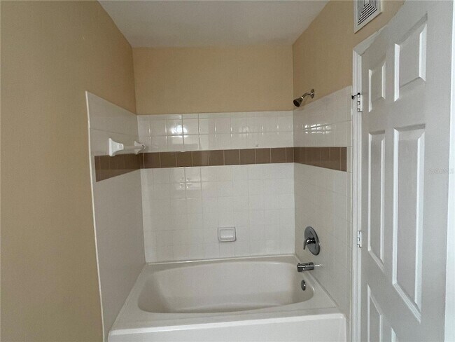 Building Photo - 1195 Villagio Cir