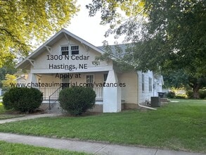 Building Photo - 3 Bedroom House