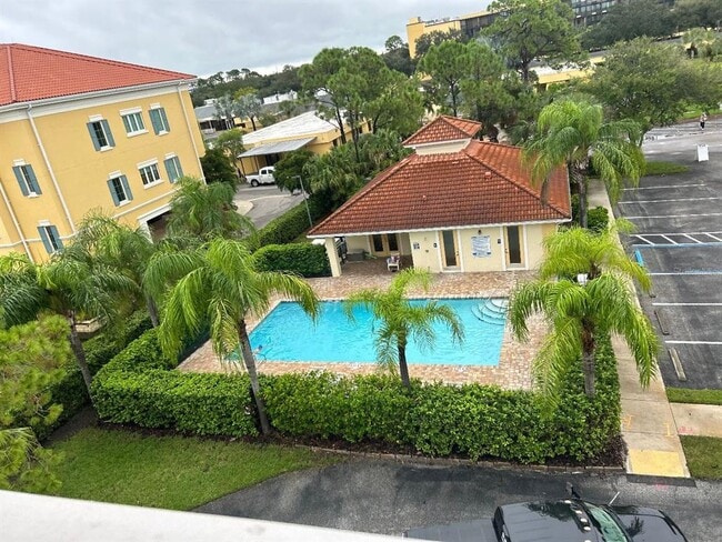 Building Photo - 940 Cooper St