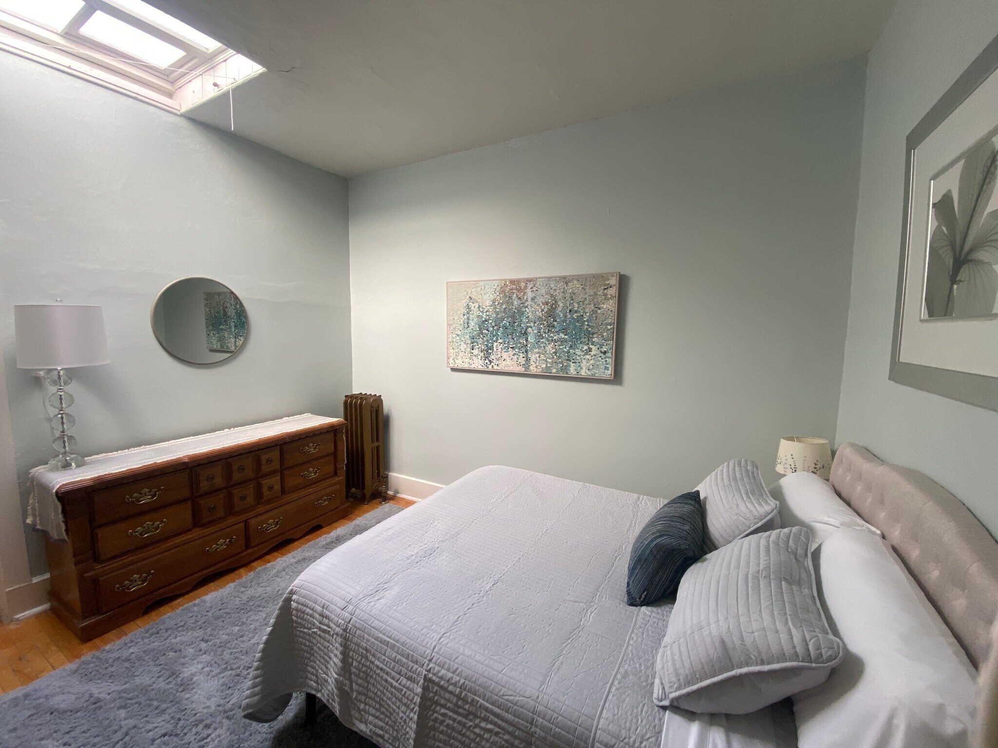 queen bedroom - 456 N Main St