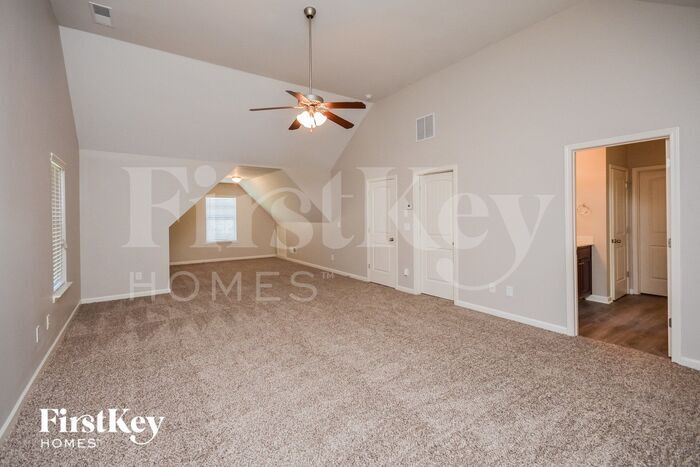 Building Photo - 9180 Gallitin Dr SW