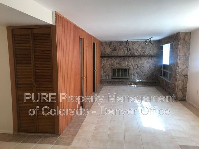 Building Photo - 9493 W Columbia Pl