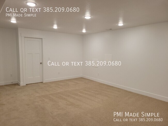 Building Photo - 10884 N Slate Ln