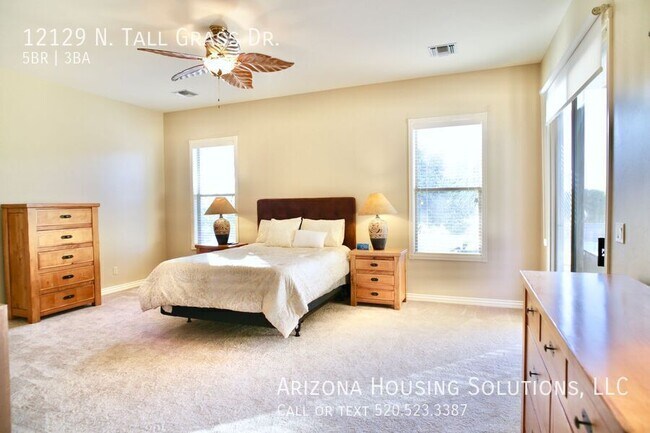 Building Photo - 12129 N Tall Grass Dr