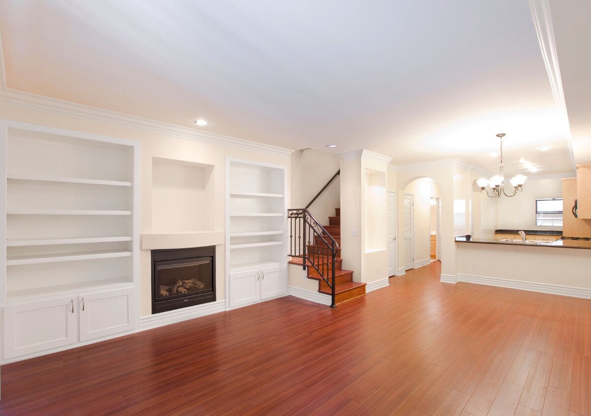 Building Photo - 12745 Moorpark St