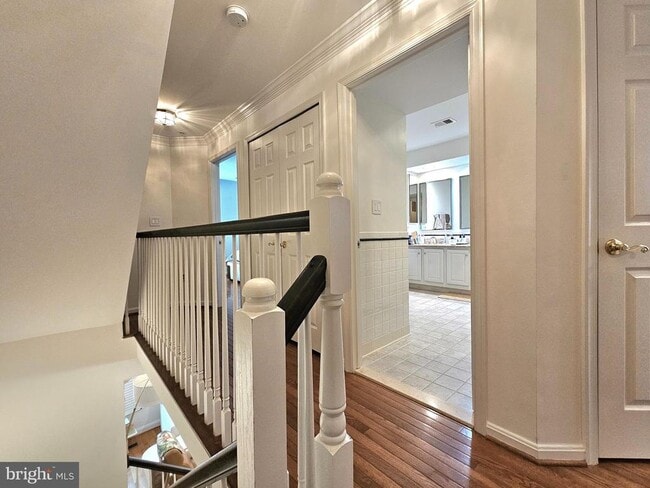 Building Photo - 315 Hearthstone Mews