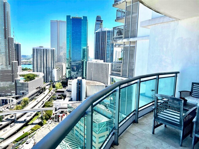 Building Photo - 350 S Miami Ave
