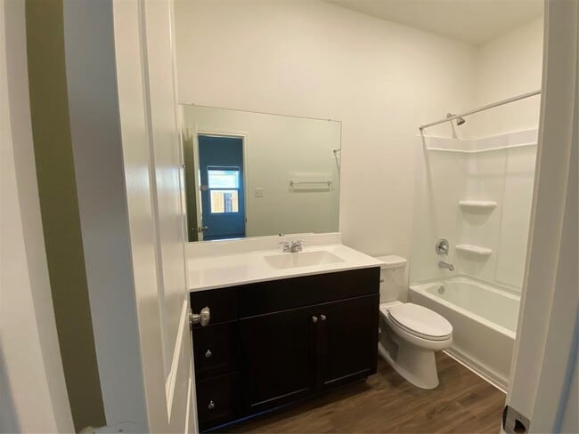 Building Photo - 600 Gabriels Bluff Dr