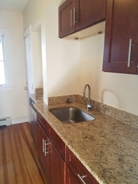 Kitchen - 9 Derne St