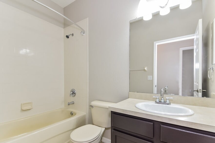 Building Photo - 7637 Dragon Fly Loop