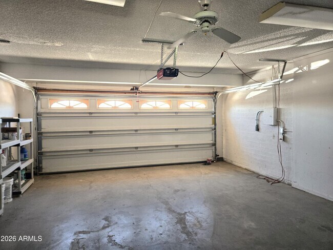Building Photo - 4330 W Royal Palm Rd