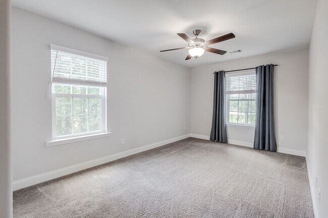 Building Photo - 15 Mossy Oak Cove