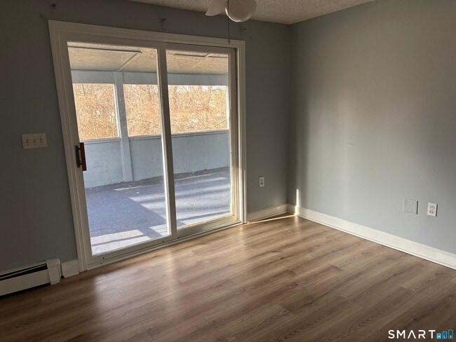 Building Photo - 2105 Reservoir Ave