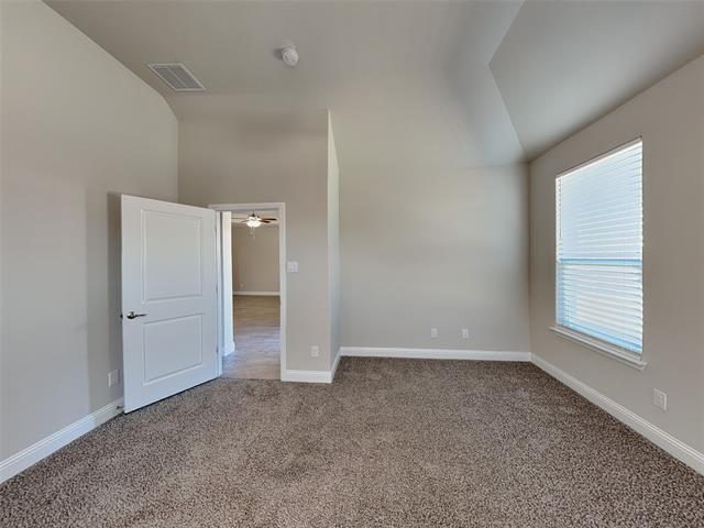 Building Photo - 2004 Windsor Dr