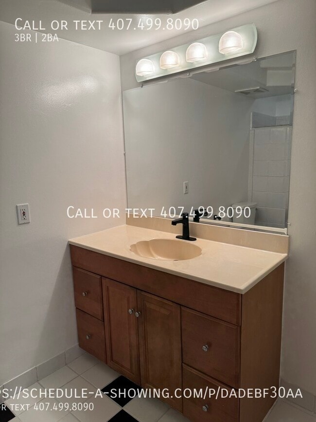 Building Photo - 1000 Druid Rd