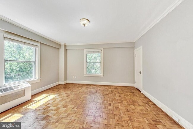 Building Photo - 3900 Cathedral Ave NW