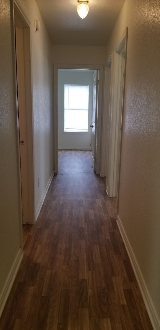 Building Photo - 3801 Hitchrock Dr