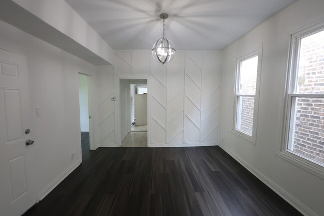 Building Photo - 3532 W Van Buren St