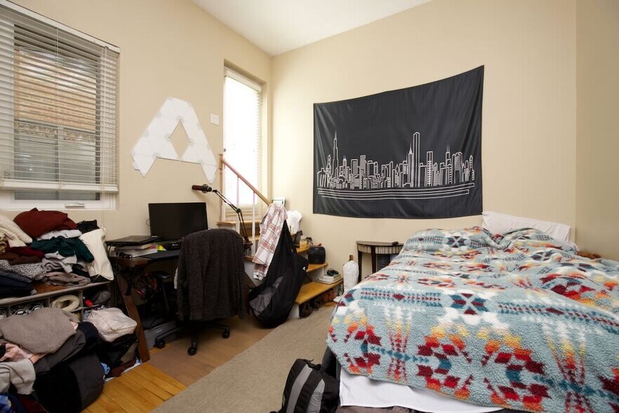 Building Photo - 2205 W Ohio St