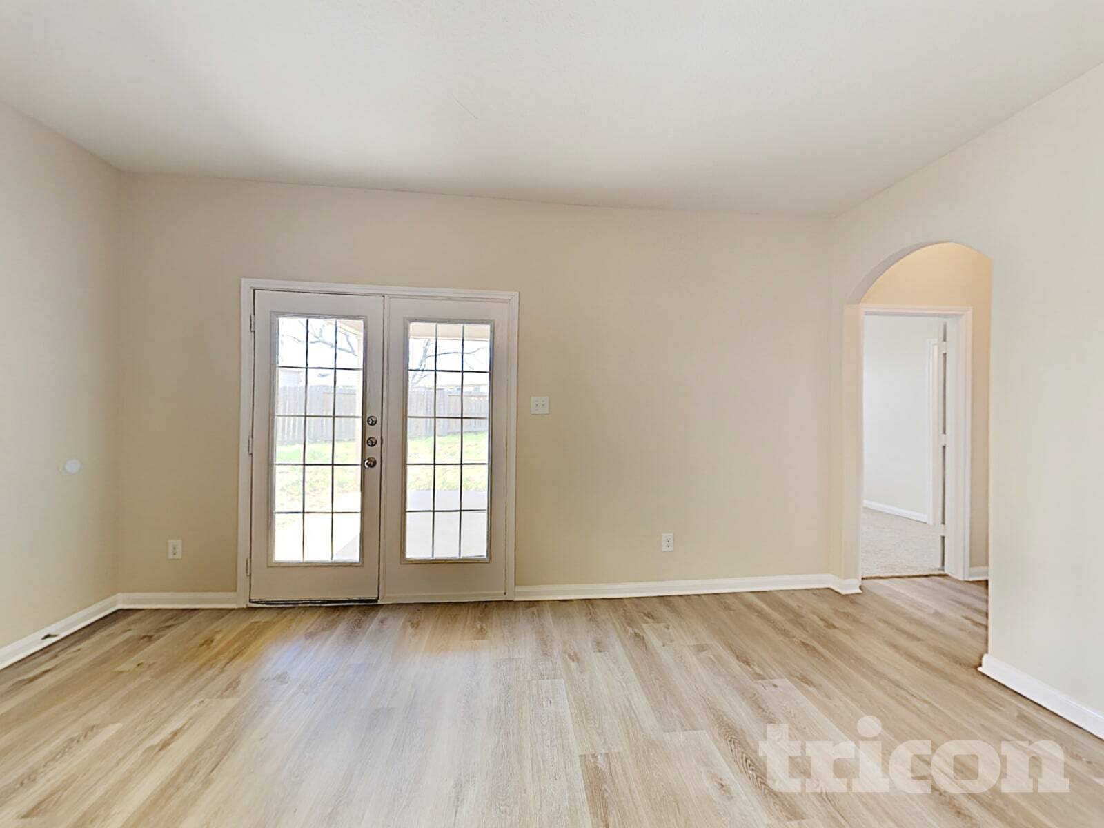 Building Photo - 4607 Le Villas