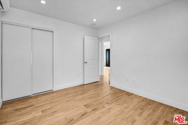 Building Photo - 21431 Moneta Ave