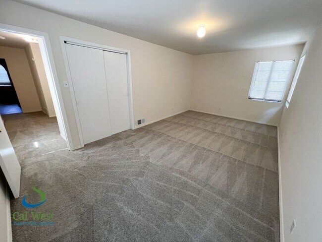 Building Photo - $3,395 - Beautiful 3 BD/1.5 BA Home in Old...