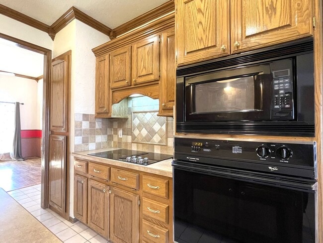 Building Photo - 12409 Hastings Rd