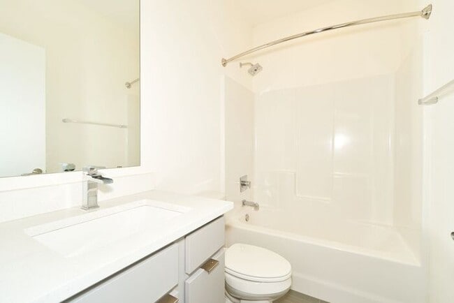 Building Photo - Like New Townhome With Your Own Rooftop Views of Downtown Indy!