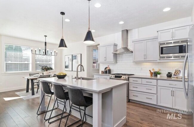 Building Photo - 4179 W Bolton Dr