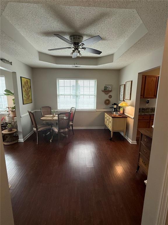 Building Photo - 20 Pointe Way