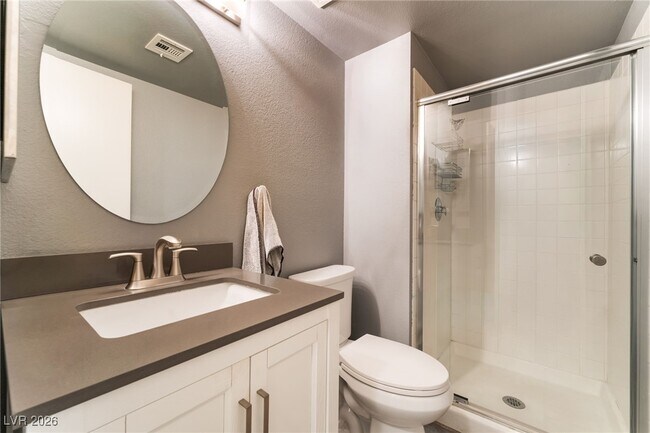 Building Photo - 8704 Isola Dr