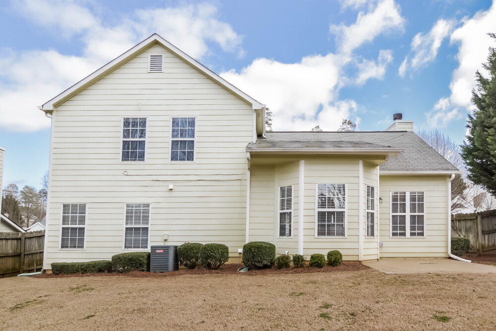 Building Photo - 2770 Lake Park Ridge W