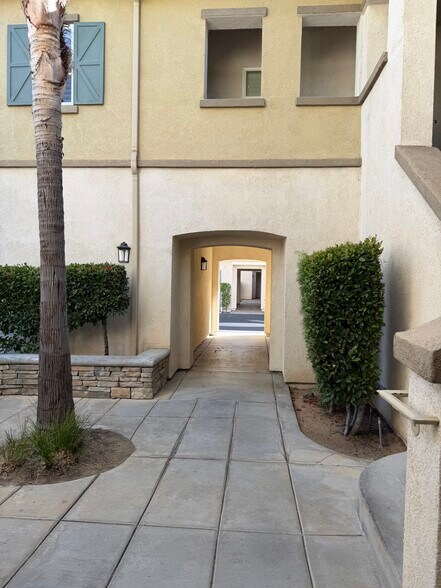 Building Photo - 26466 Arboretum Way