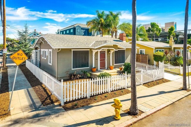 Building Photo - Charming Home with Prime Location & Ample Living Space