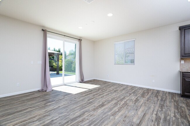 Building Photo - Charming Rental Home Next to Kavala Ranch ...