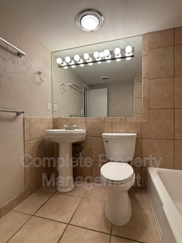 Building Photo - 55 Hanover Cir